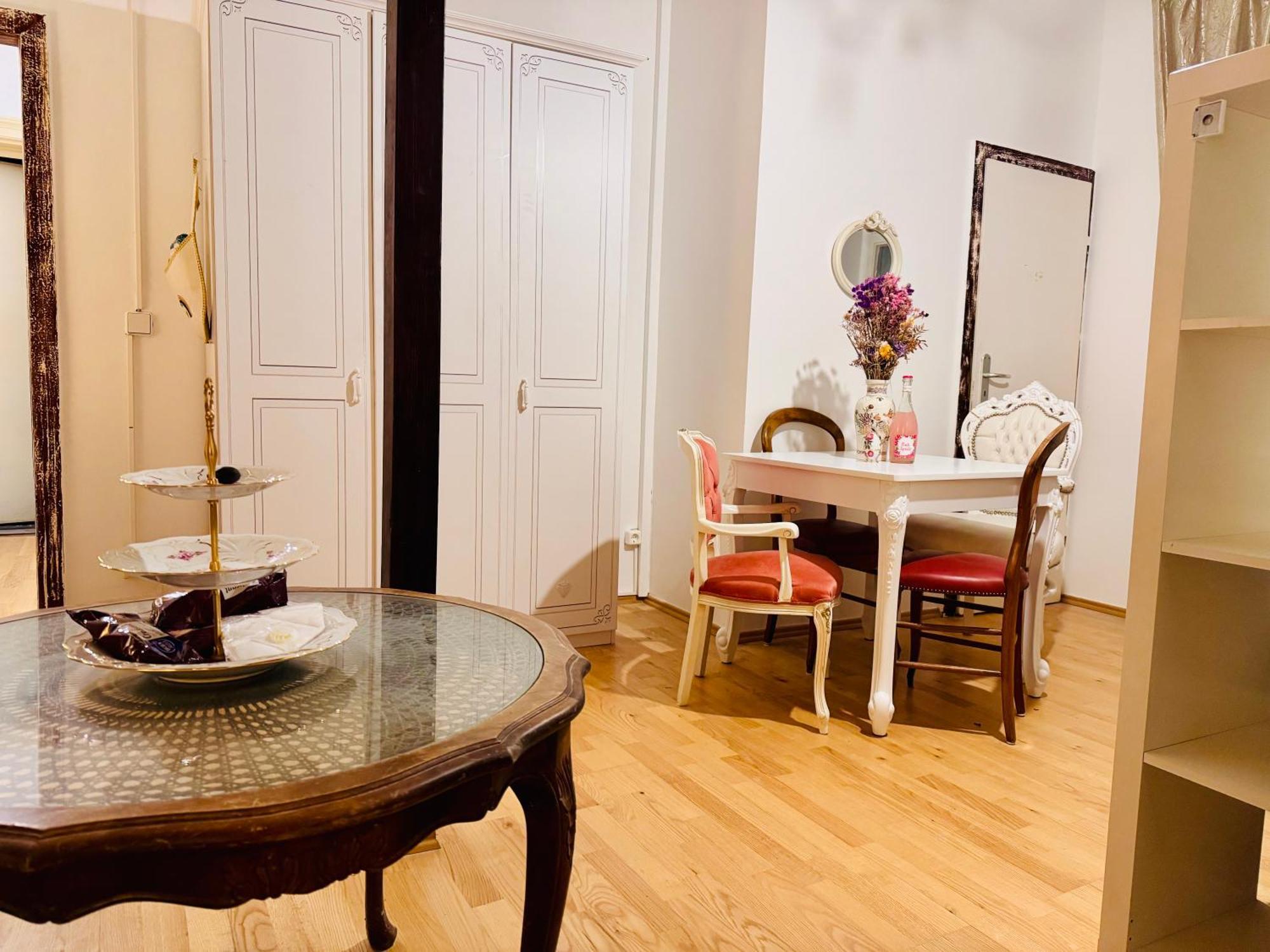 Romantic Studio Berlin Luaran gambar